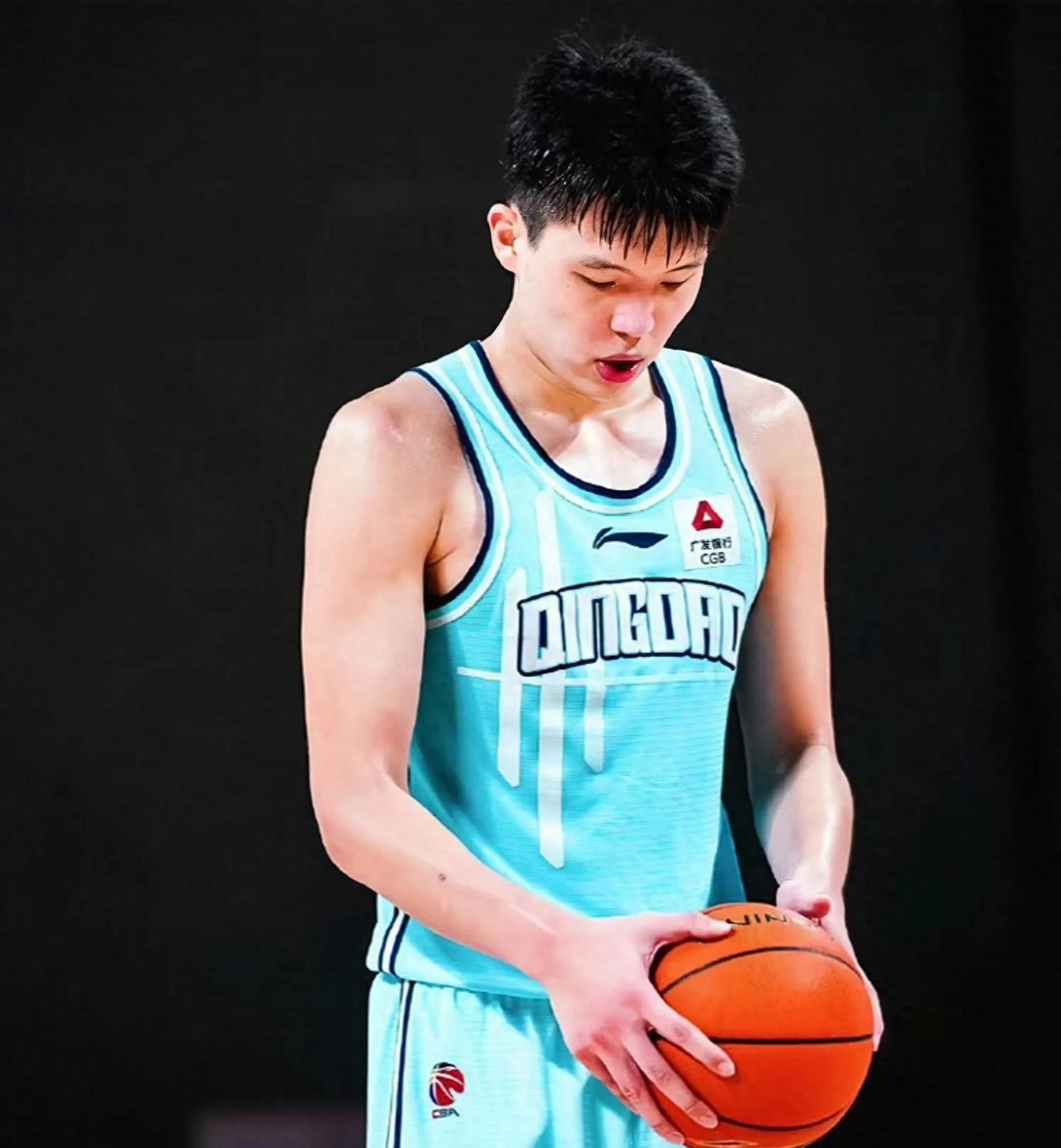 包含开拓者夏联主帅:杨瀚森已适应比赛节奏他学习速度很快的词条